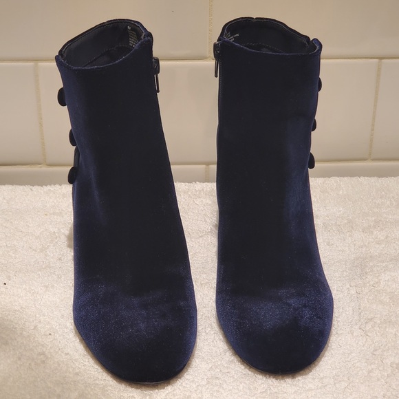 NINE WEST, Dark Blue Velvet Ankle Booties - Picture 2 of 7